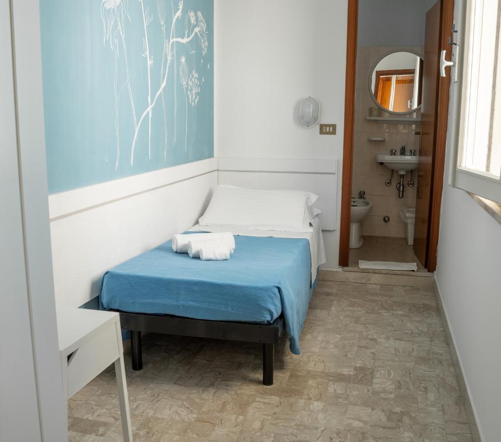 Hotel Villa Maris Rimini Ngoại thất bức ảnh